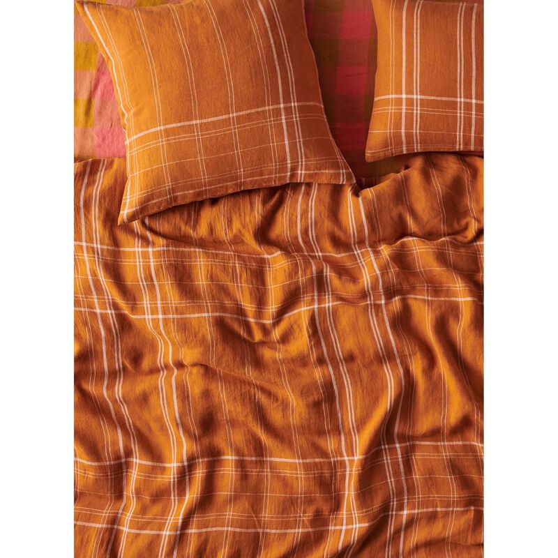 Kip&Co Santa Monica Pecan Tartan Linen European Pillowcases 2P Set image number 1